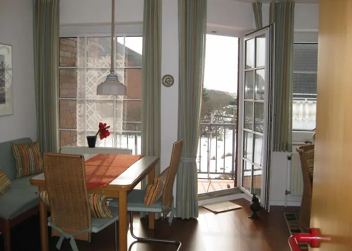 Mien Tohuus, Moewenburg Apartment